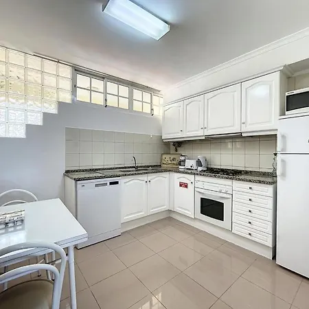 Achada 1 Bedroom In Apartment Funchal (Madeira)