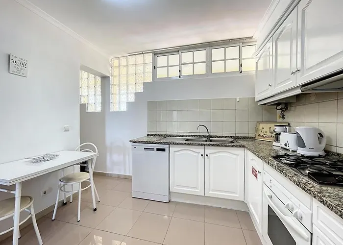Achada 1 Bedroom In Apartamento *
